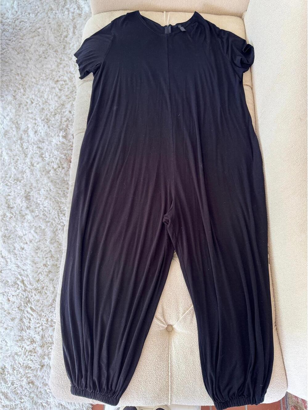 Amazon Luxe Navy Sleeveless Jumpsuit - 3X